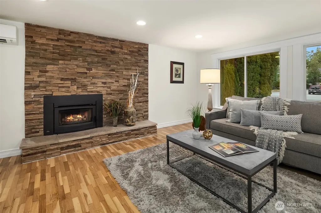 2205 NE 28th Street Renton WA 98056