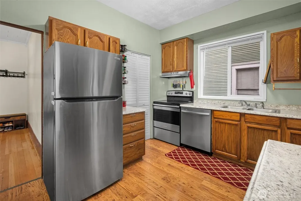3425 Hoyt Avenue Everett WA 98201