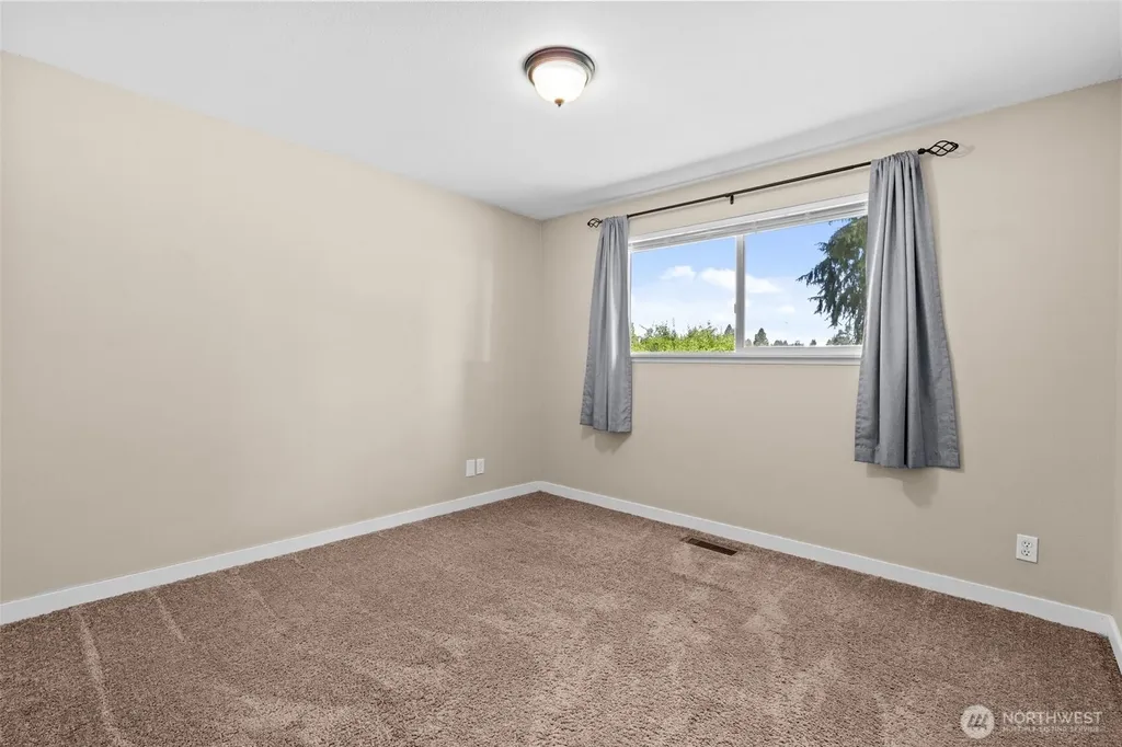 4935 Glendale Court SE Olympia WA 98501