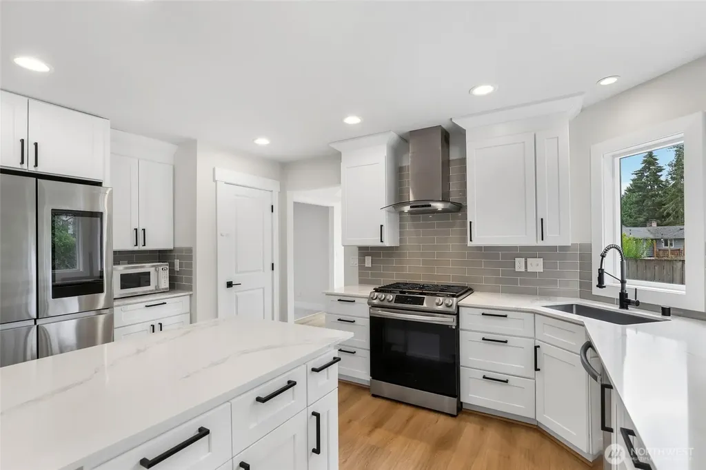 303 S 302nd Place Federal Way WA 98003