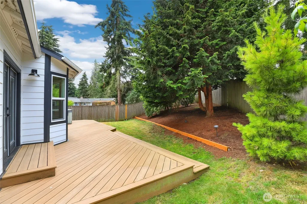 303 S 302nd Place Federal Way WA 98003