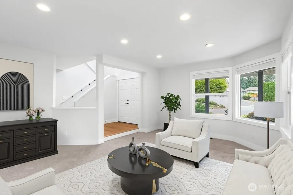 303 S 302nd Place Federal Way WA 98003