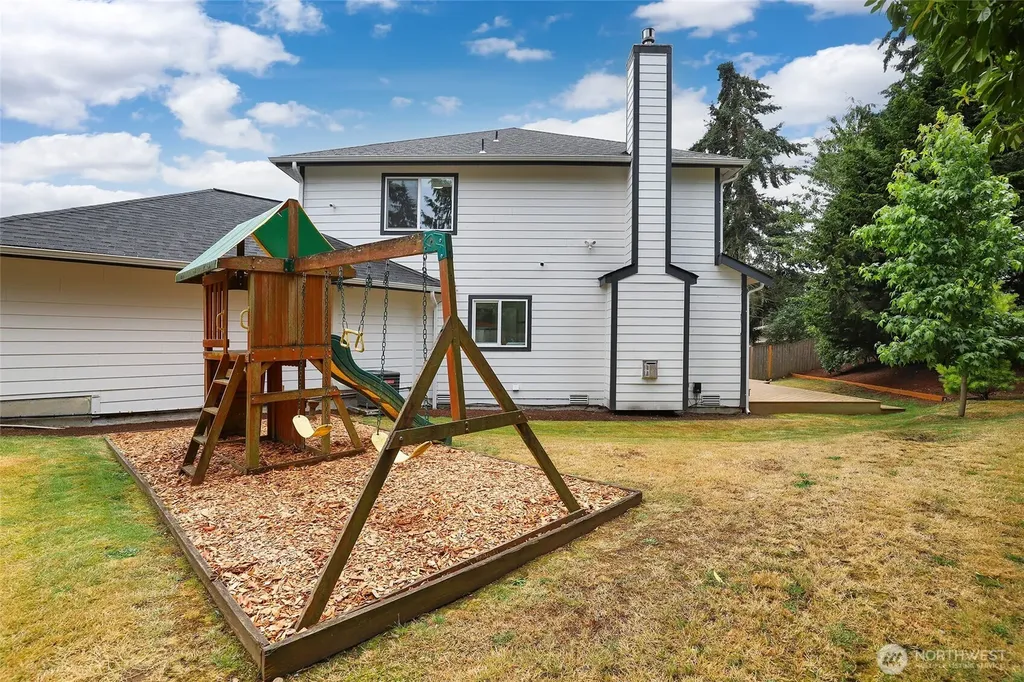 303 S 302nd Place Federal Way WA 98003