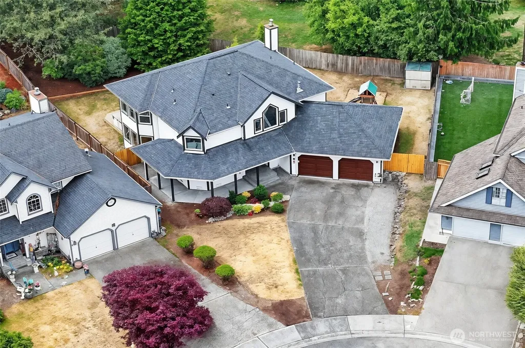 303 S 302nd Place Federal Way WA 98003
