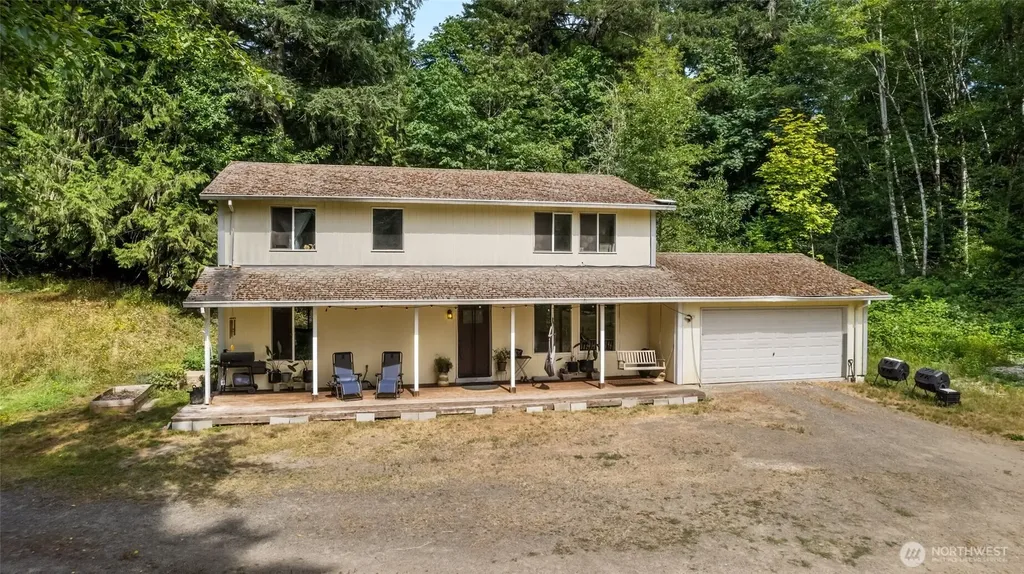 911 E Dawn Drive Allyn WA 98524