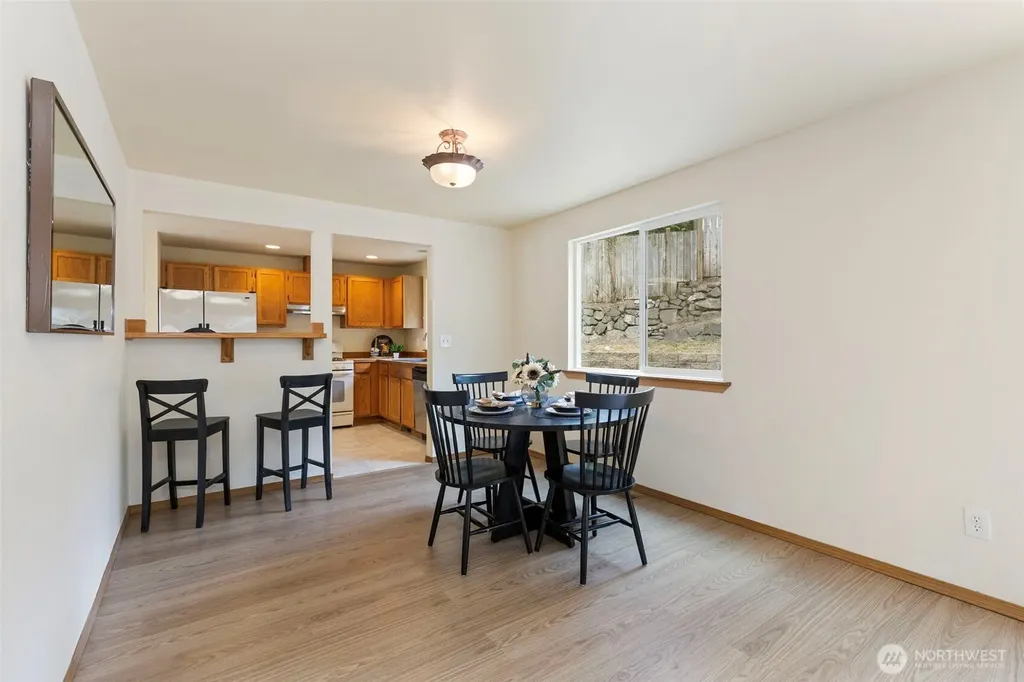 4557 NW Knute Anderson Road Silverdale WA 98383