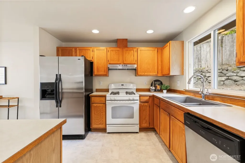 4557 NW Knute Anderson Road Silverdale WA 98383