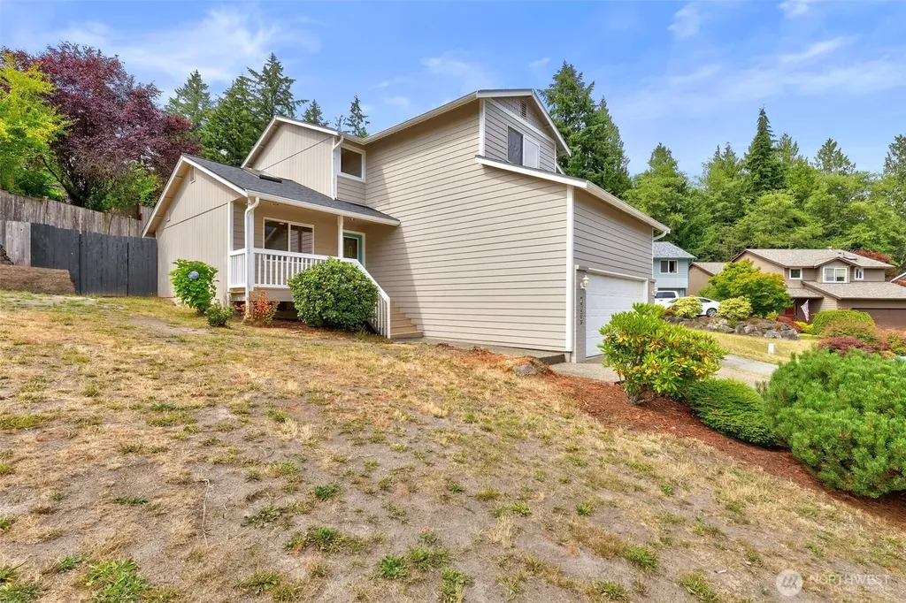 4557 NW Knute Anderson Road Silverdale WA 98383