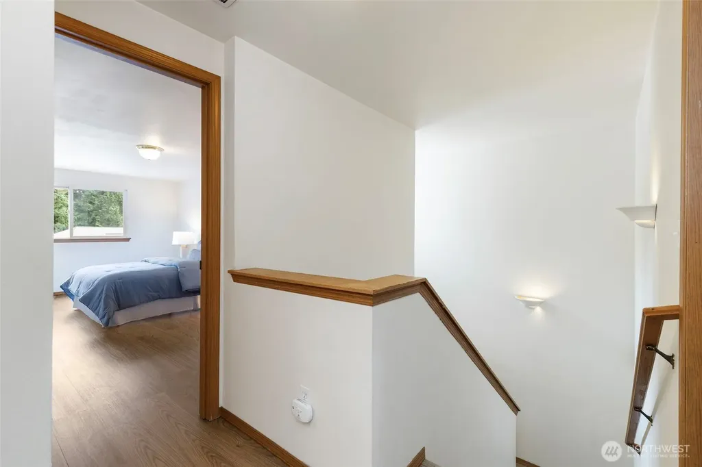 4557 NW Knute Anderson Road Silverdale WA 98383