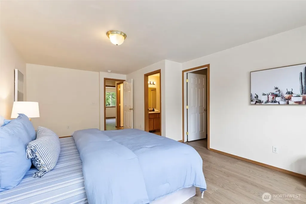 4557 NW Knute Anderson Road Silverdale WA 98383
