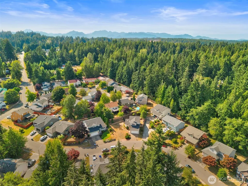 4557 NW Knute Anderson Road Silverdale WA 98383