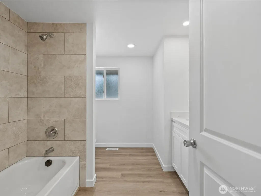 5724 78th Place NE Marysville WA 98270