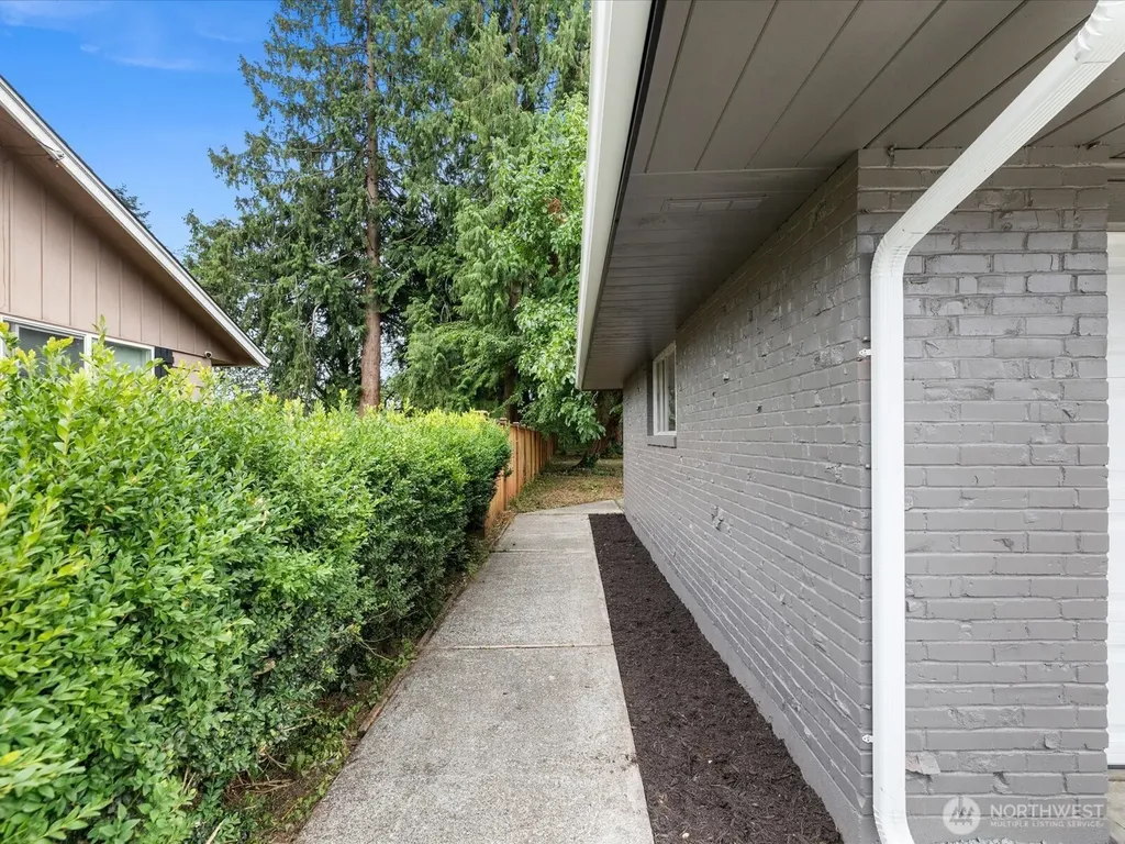 5724 78th Place NE Marysville WA 98270
