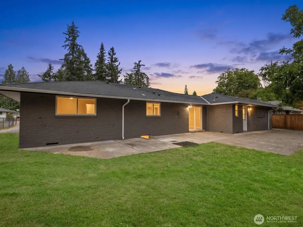 5724 78th Place NE Marysville WA 98270