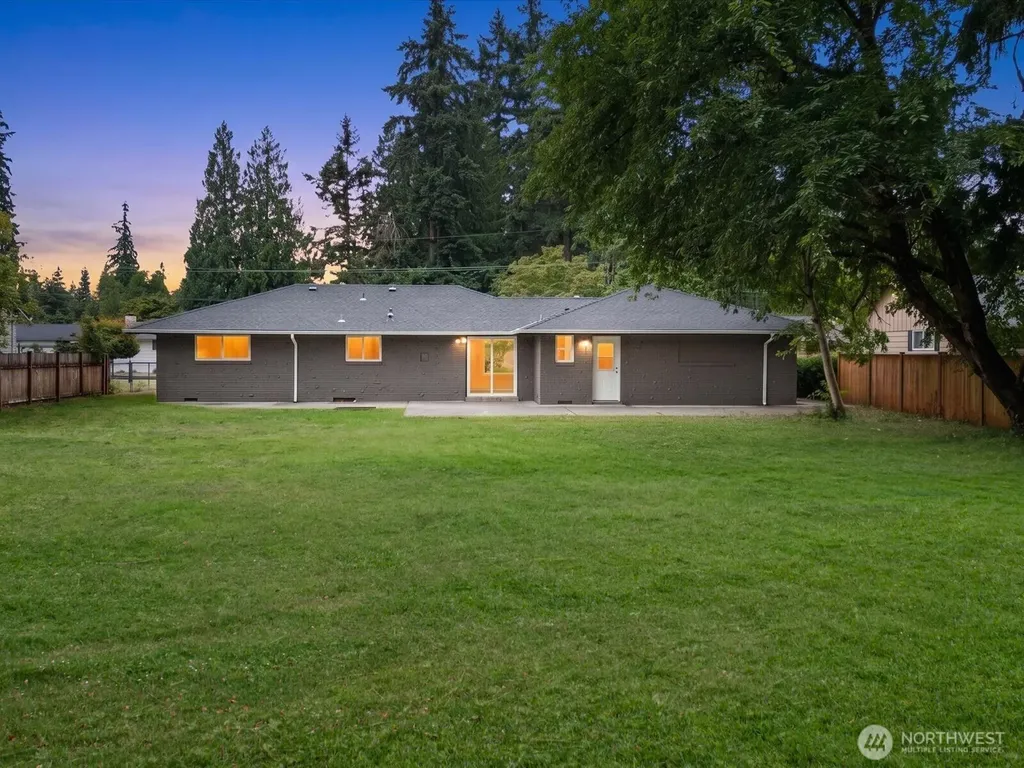 5724 78th Place NE Marysville WA 98270