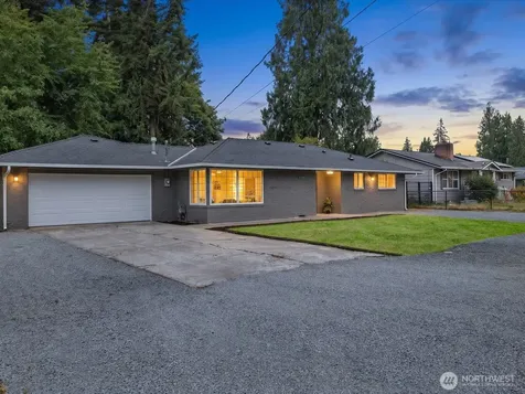 5724 78th Place NE Marysville WA 98270