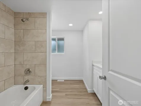5724 78th Place NE Marysville WA 98270