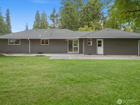 5724 78th Place NE Marysville WA 98270