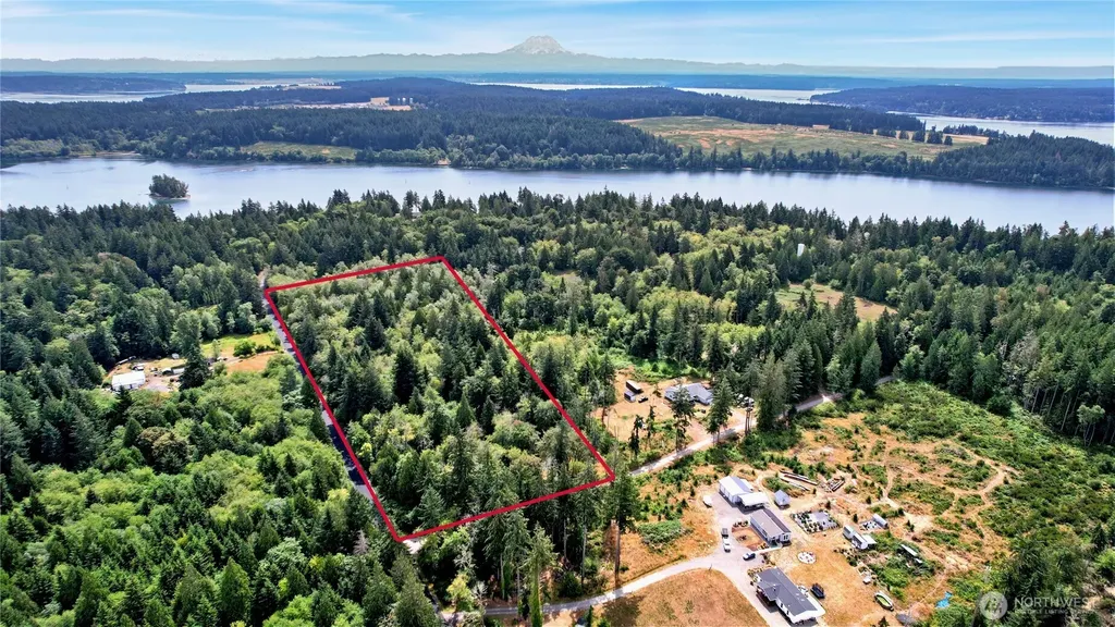 3853 146th Avenue SW Lakebay WA 98349