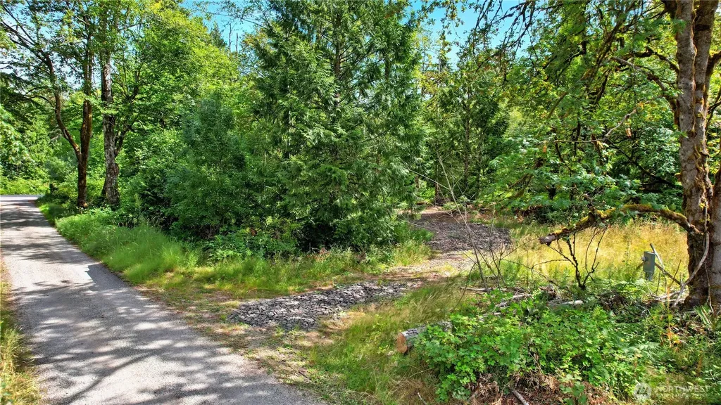 3853 146th Avenue SW Lakebay WA 98349