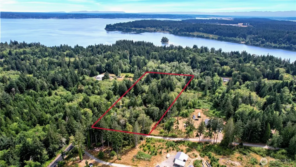 3853 146th Avenue SW Lakebay WA 98349