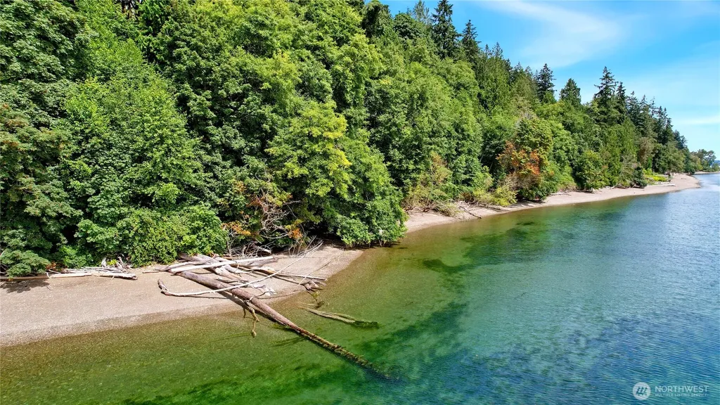 3853 146th Avenue SW Lakebay WA 98349