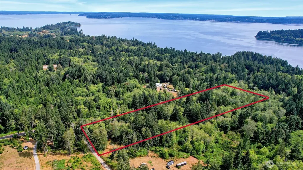 3853 146th Avenue SW Lakebay WA 98349