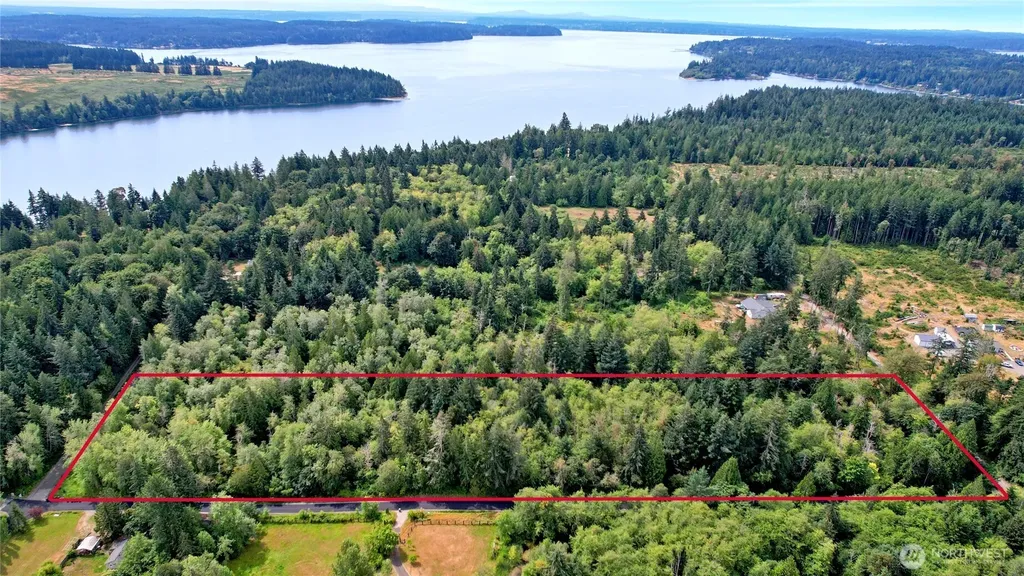 3853 146th Avenue SW Lakebay WA 98349