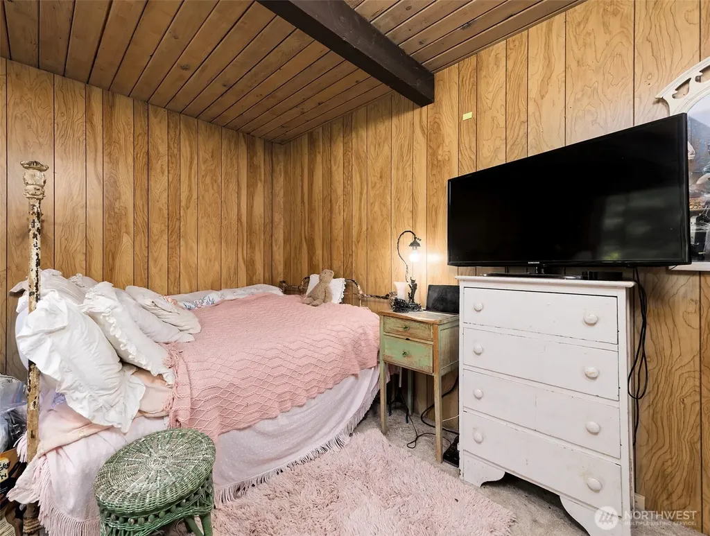 71 E Leisure Lane Grapeview WA 98546