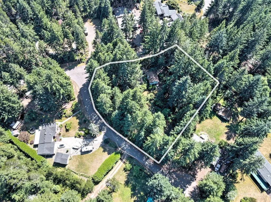 71 E Leisure Lane Grapeview WA 98546