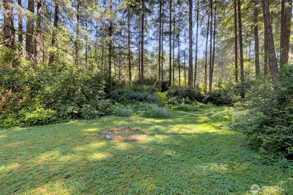 71 E Leisure Lane Grapeview WA 98546