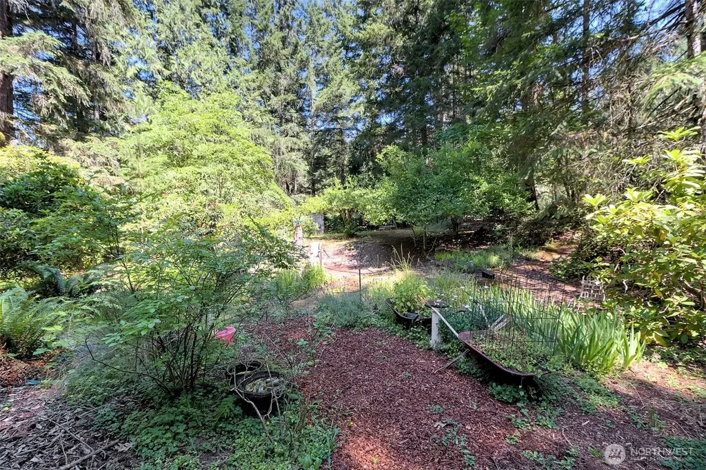 71 E Leisure Lane Grapeview WA 98546