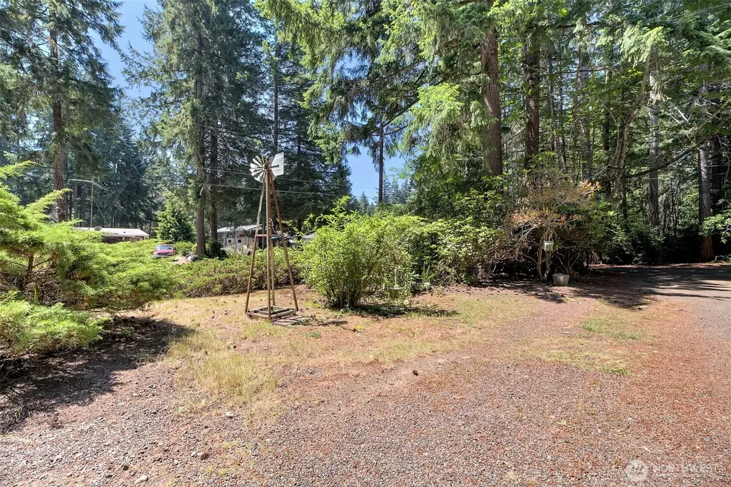 71 E Leisure Lane Grapeview WA 98546