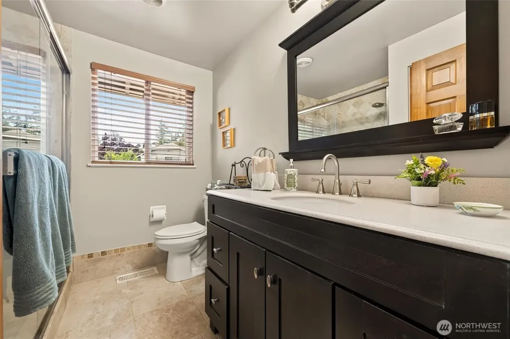 21016 78th Avenue W Edmonds WA 98026