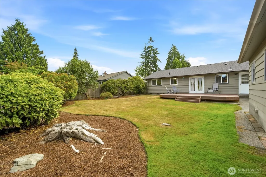 21016 78th Avenue W Edmonds WA 98026