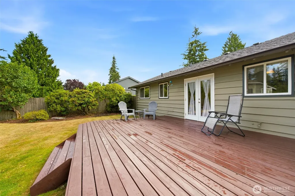 21016 78th Avenue W Edmonds WA 98026