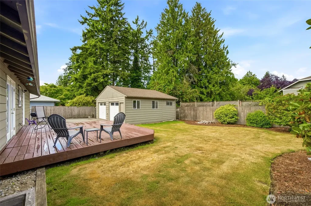 21016 78th Avenue W Edmonds WA 98026