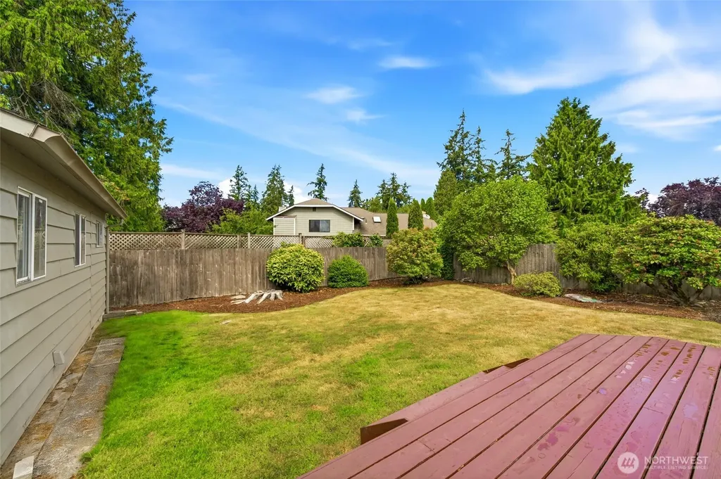 21016 78th Avenue W Edmonds WA 98026