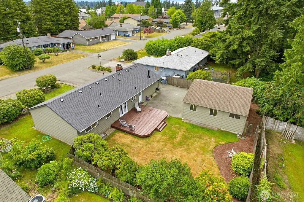 21016 78th Avenue W Edmonds WA 98026