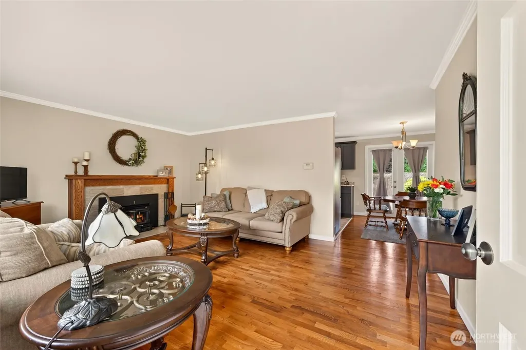 21016 78th Avenue W Edmonds WA 98026