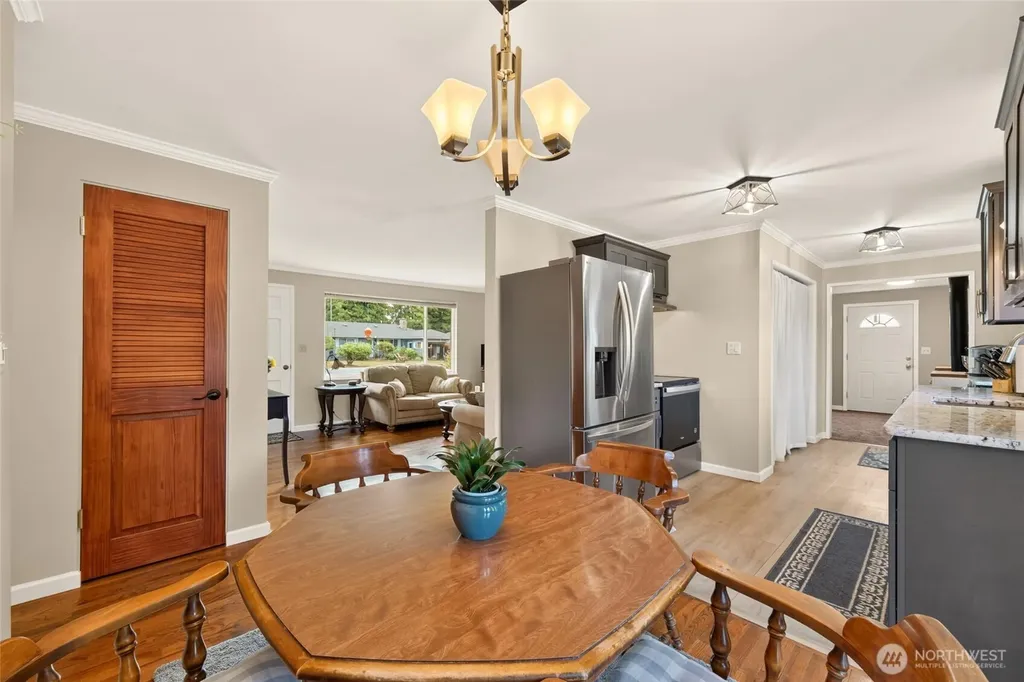 21016 78th Avenue W Edmonds WA 98026