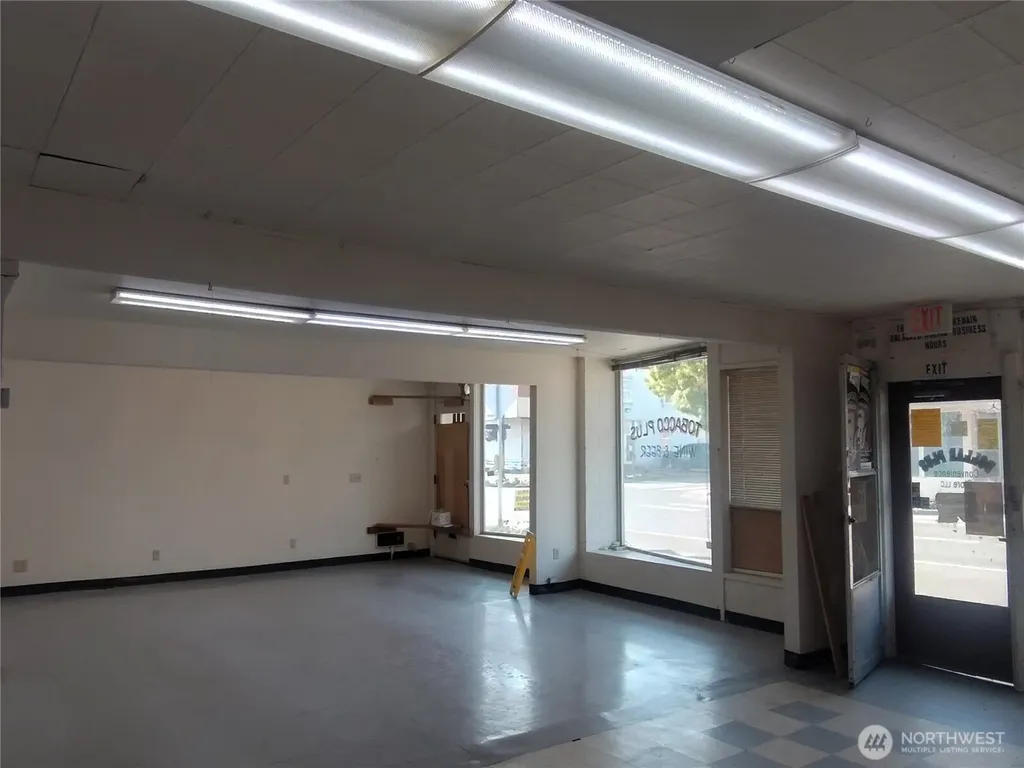 123 W Main Street Everson WA 98248