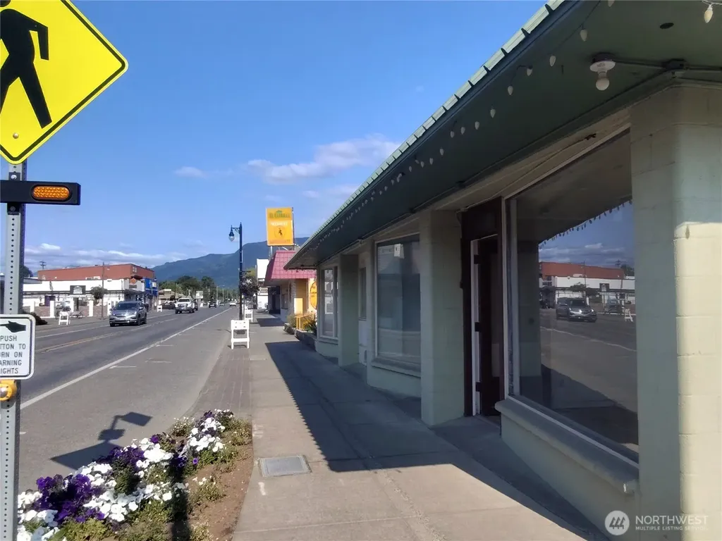 123 W Main Street Everson WA 98248