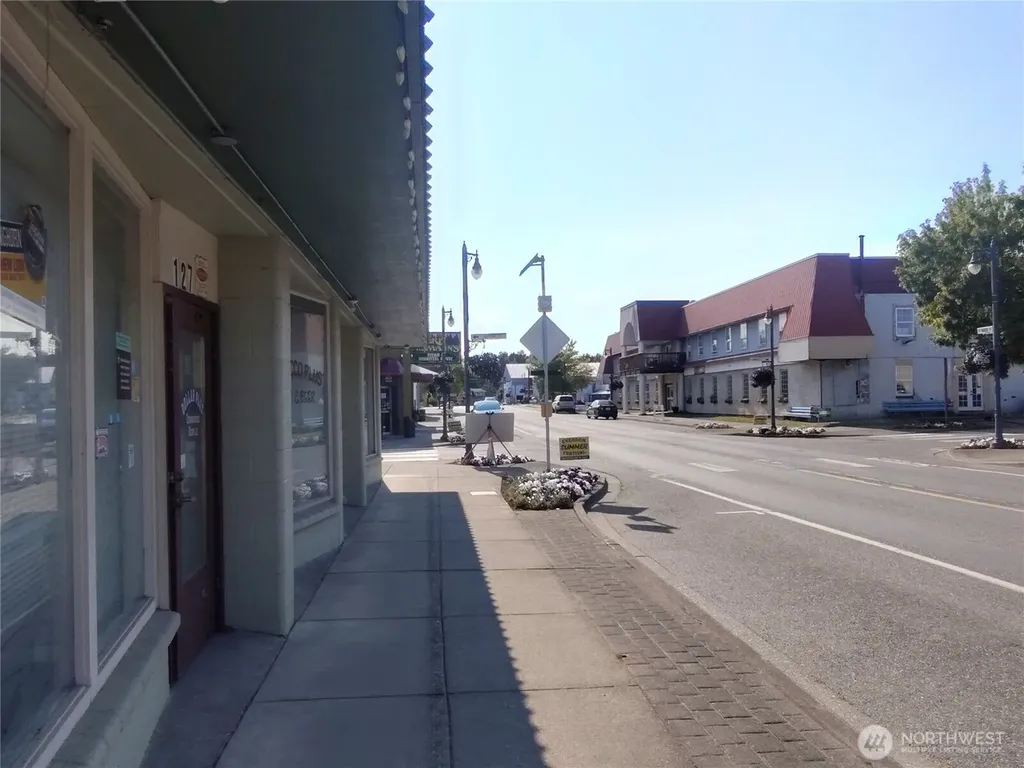 123 W Main Street Everson WA 98248