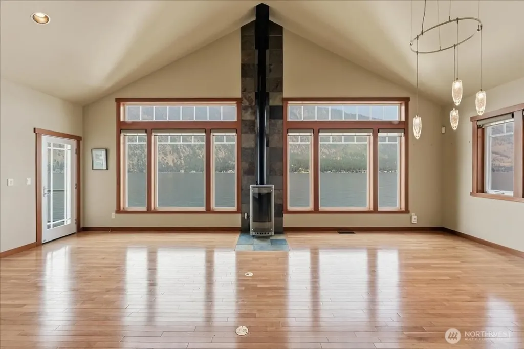 15 Helios Hills Lane Manson WA 98831