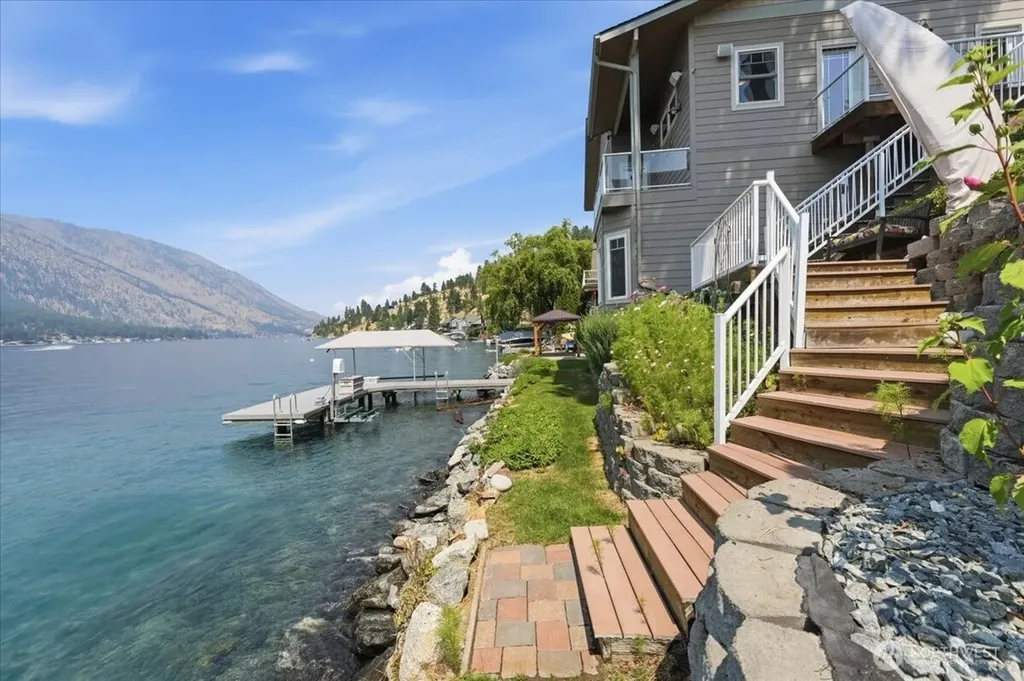15 Helios Hills Lane Manson WA 98831