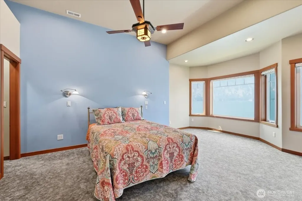 15 Helios Hills Lane Manson WA 98831