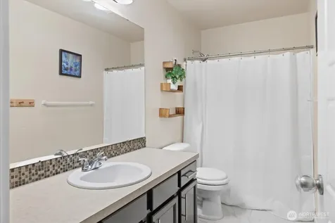 11523 175th Street E Puyallup WA 98374