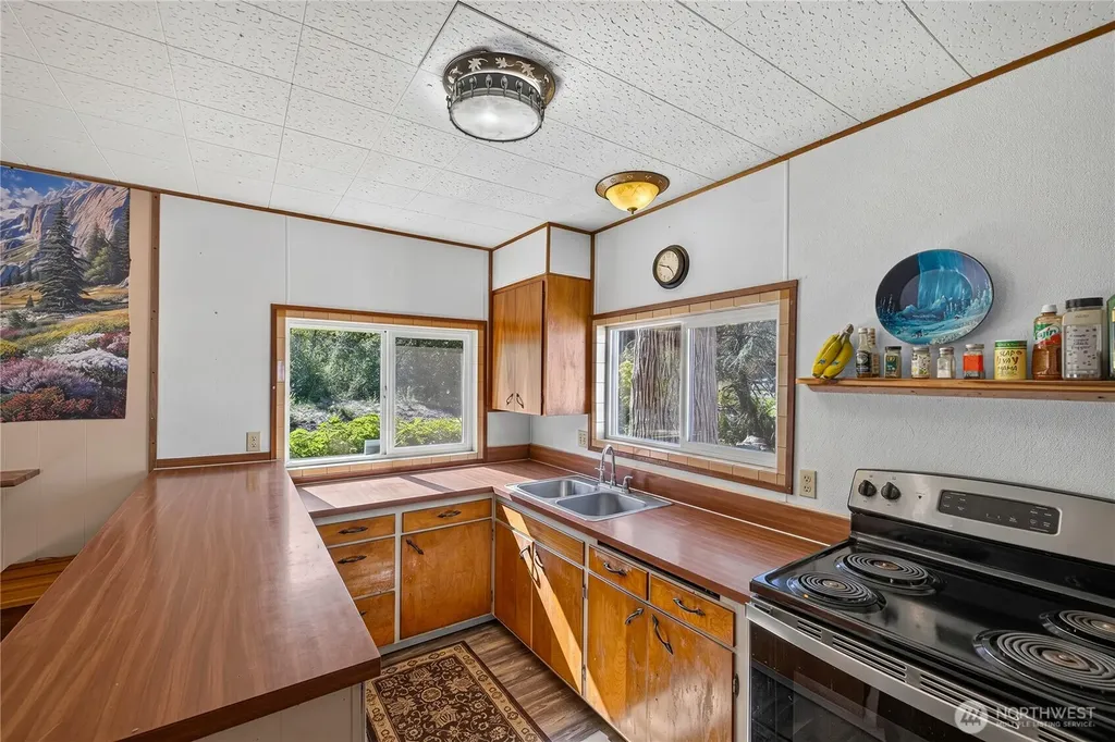 30710 223rd Avenue NE Arlington WA 98223