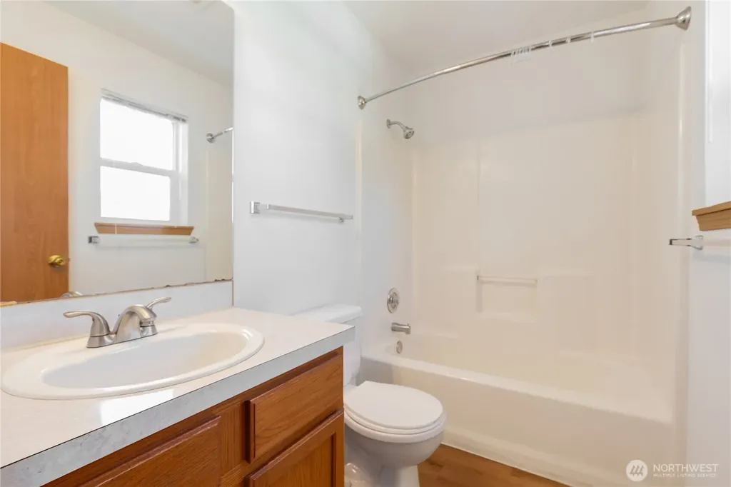 15815 Admiralty Way Lynnwood WA 98087
